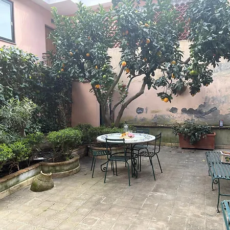 Apartmán Garden, Con Giardino Privato *